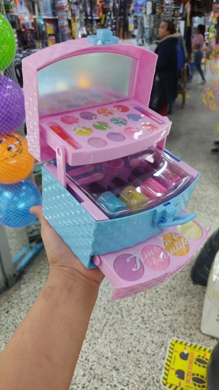 SET  MAQUILLAJE REAL PARA  NIÑAS