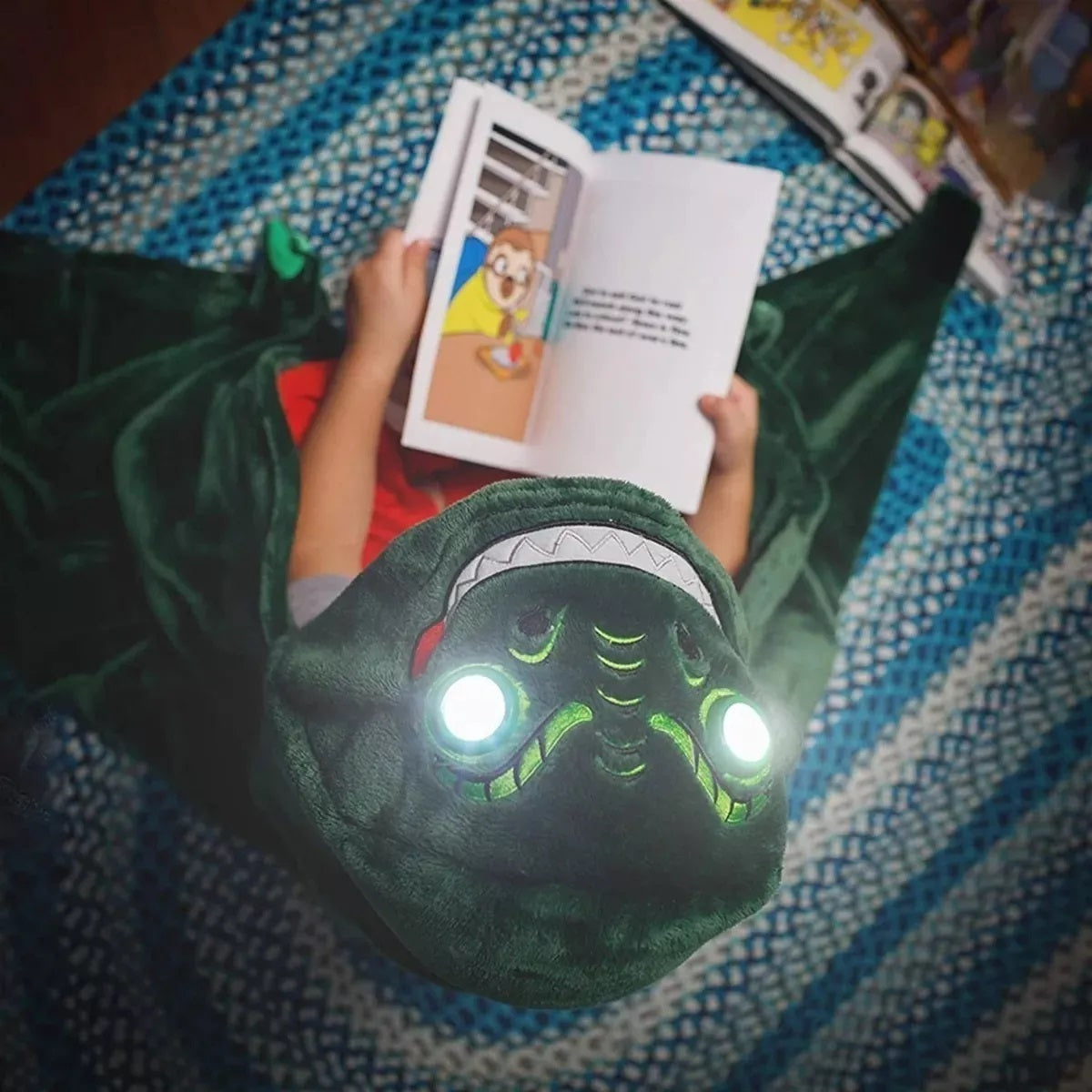 Cobija Capa Infantil Con Luz En Los Ojos